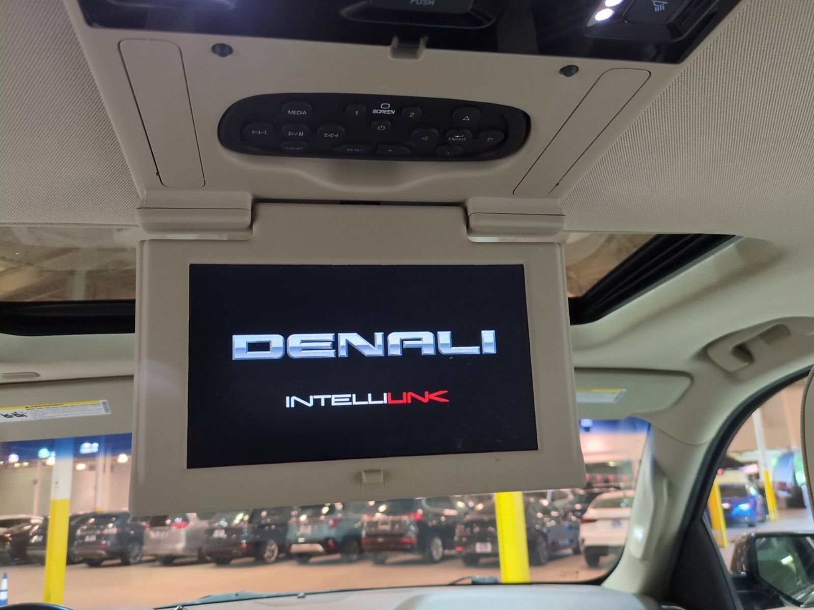Used 2019 GMC Yukon Denali w/ Open Road Package AWD/4WD image 17