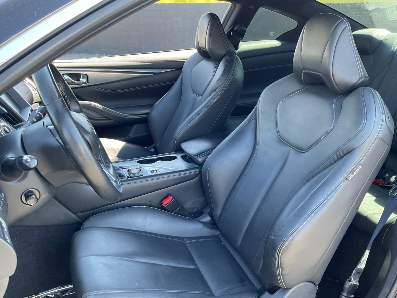 Used 2017 INFINITI Q60 3.0t w/ Premium Plus Package 3.0T RWD image 18