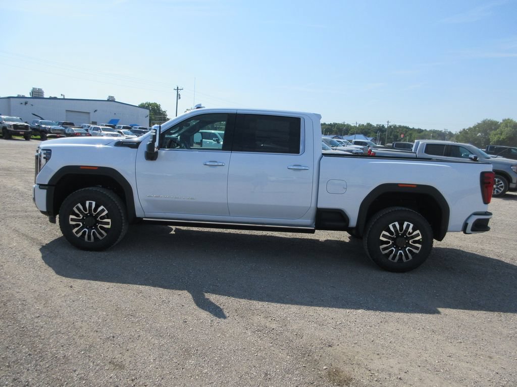 New 2026 GMC Sierra 2500 Denali Ultimate AWD/4WD image 9