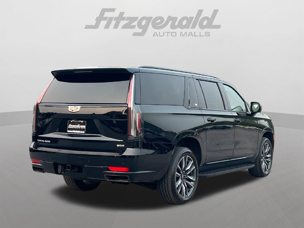 Used 2024 Cadillac Escalade ESV Sport AWD/4WD image 8