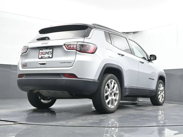 Used 2025 Jeep Compass Limited AWD/4WD image 44