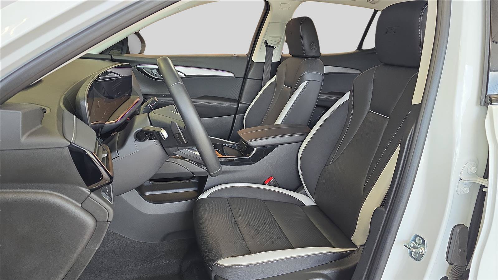 Used 2025 Buick Envision Sport Touring AWD/4WD image 11