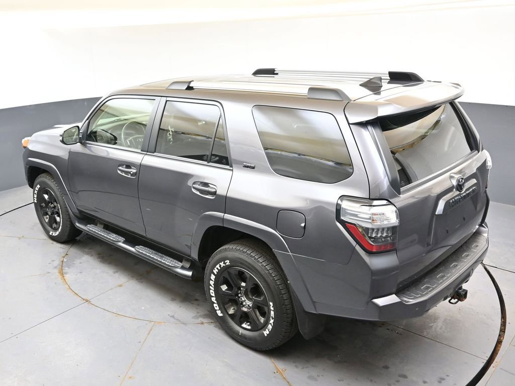 Used 2021 Toyota 4Runner SR5 Premium w/ Moonroof Package AWD/4WD image 40