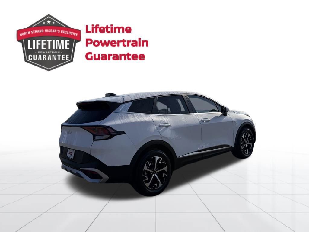 Used 2025 Kia Sportage EX image 6