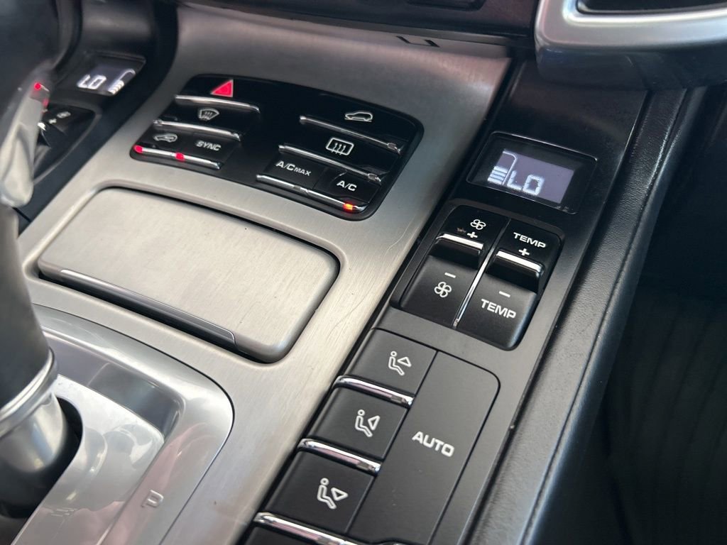 Used 2016 Porsche Cayenne GTS image 52