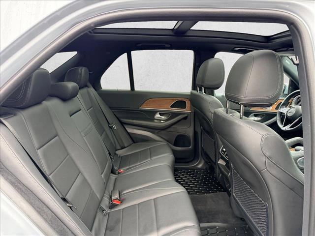 Used 2025 Mercedes-Benz GLE 350 4MATIC w/ Winter Package image 26