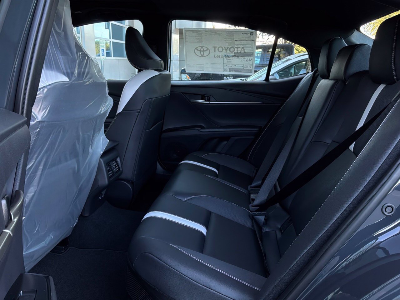 New 2026 Toyota Camry SE w/ Convenience Package FWD image 11