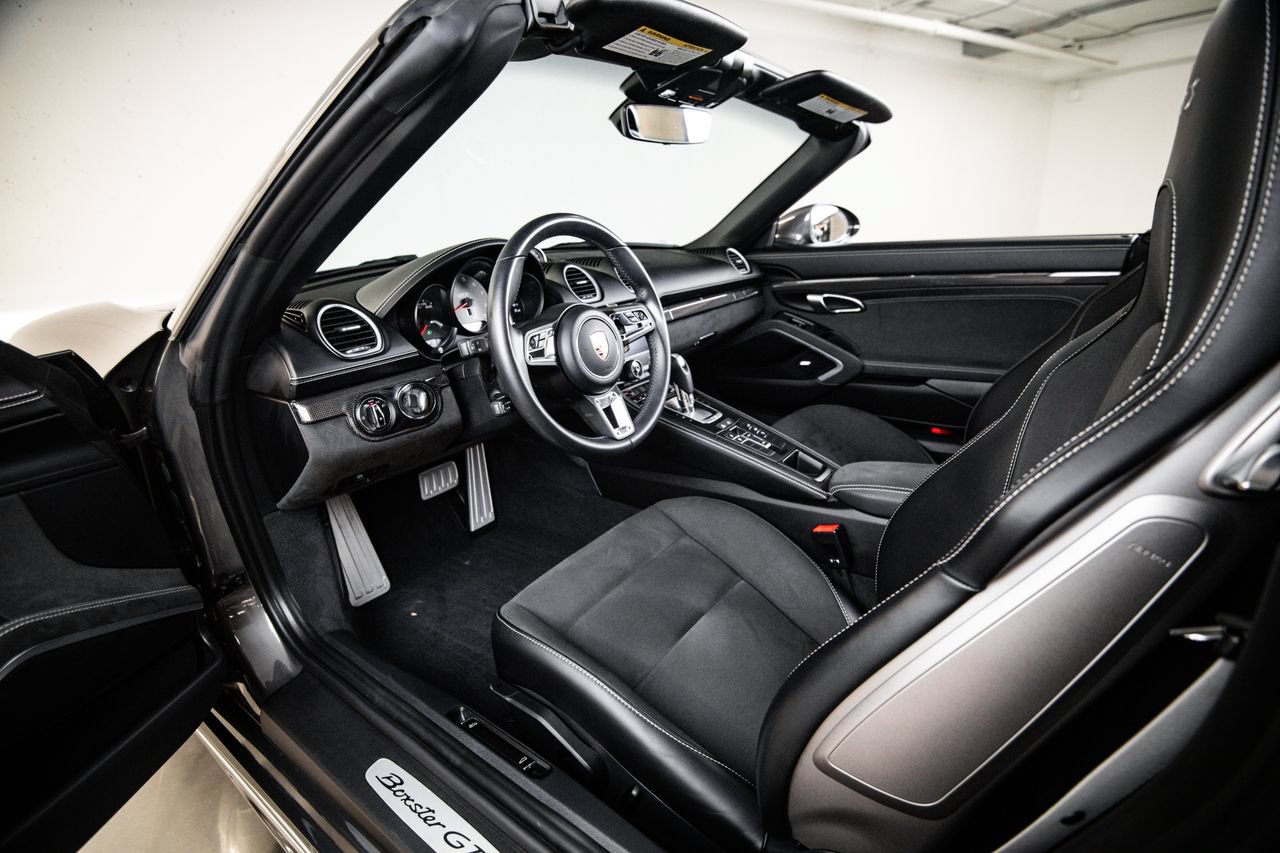 Certified 2025 Porsche 718 Boxster GTS RWD image 4
