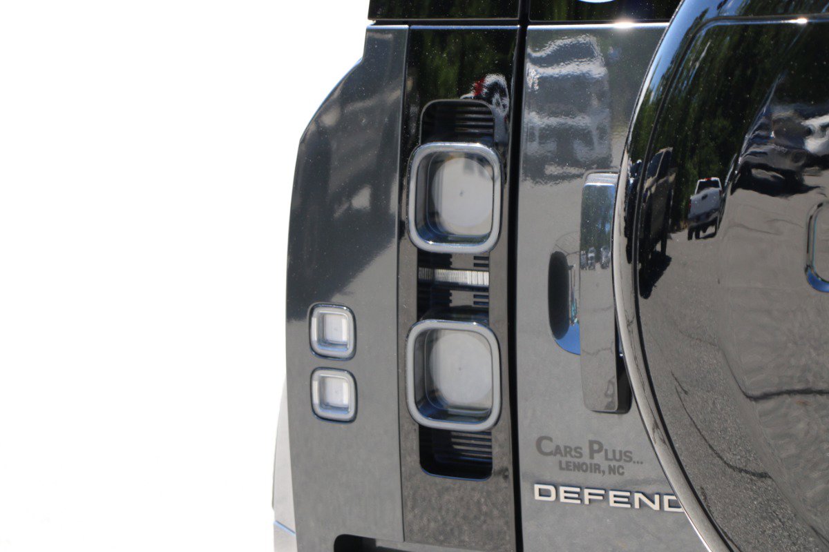 Used 2021 Land Rover Defender 90 X AWD/4WD image 6