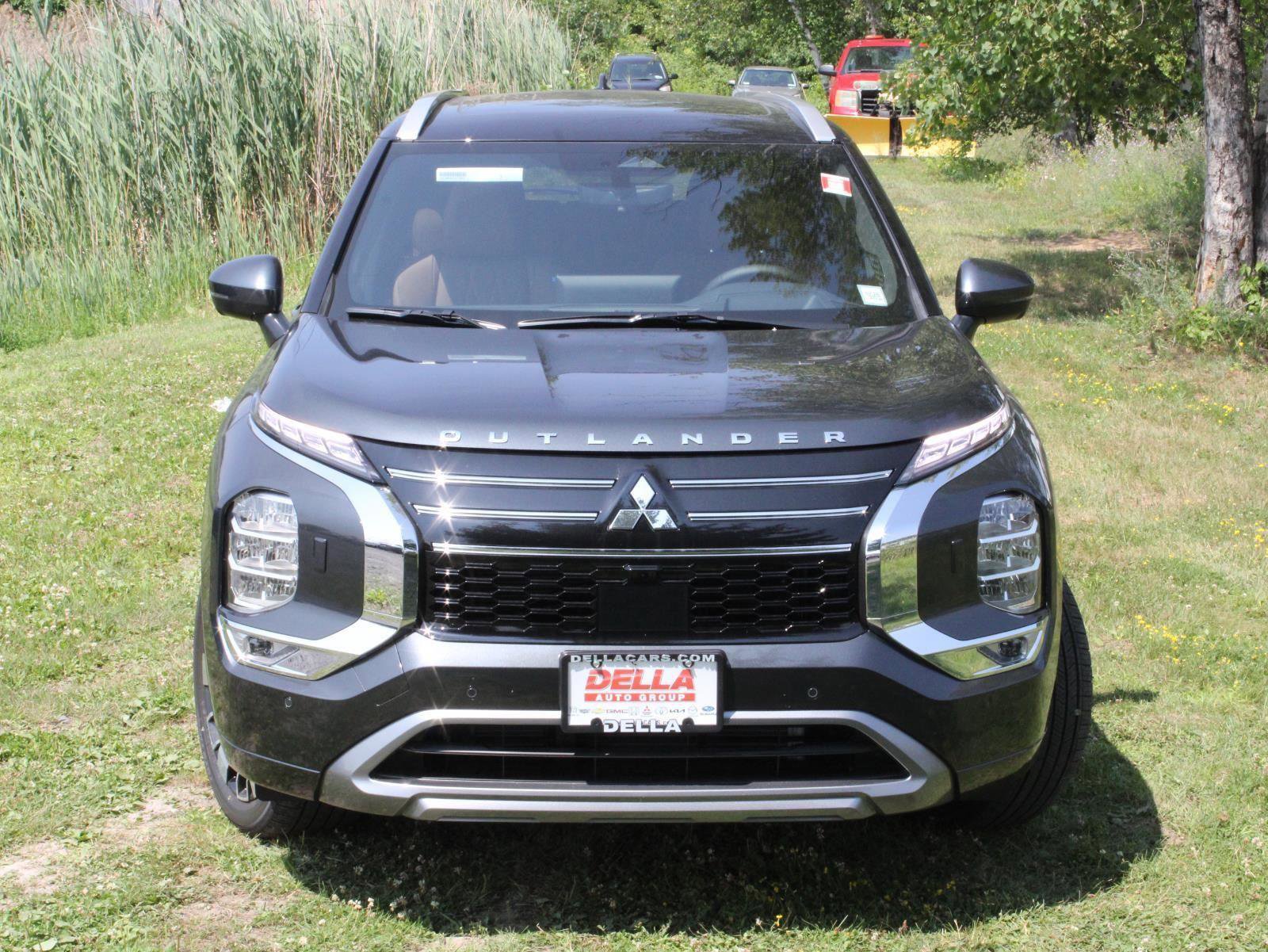 New 2025 Mitsubishi Outlander SEL image 4