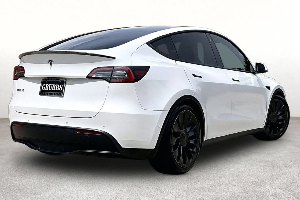Used 2022 Tesla Model Y Performance AWD/4WD image 2