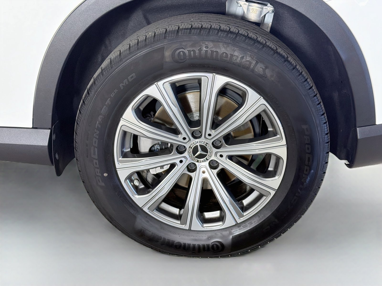 Used 2024 Mercedes-Benz GLC 300 4MATIC image 31
