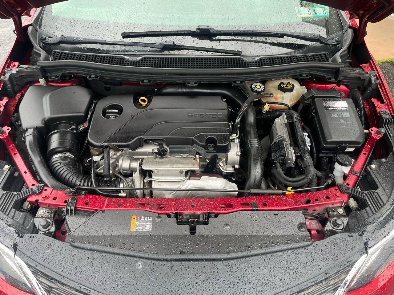 Used 2018 Chevrolet Cruze LT w/ Convenience Package FWD image 11