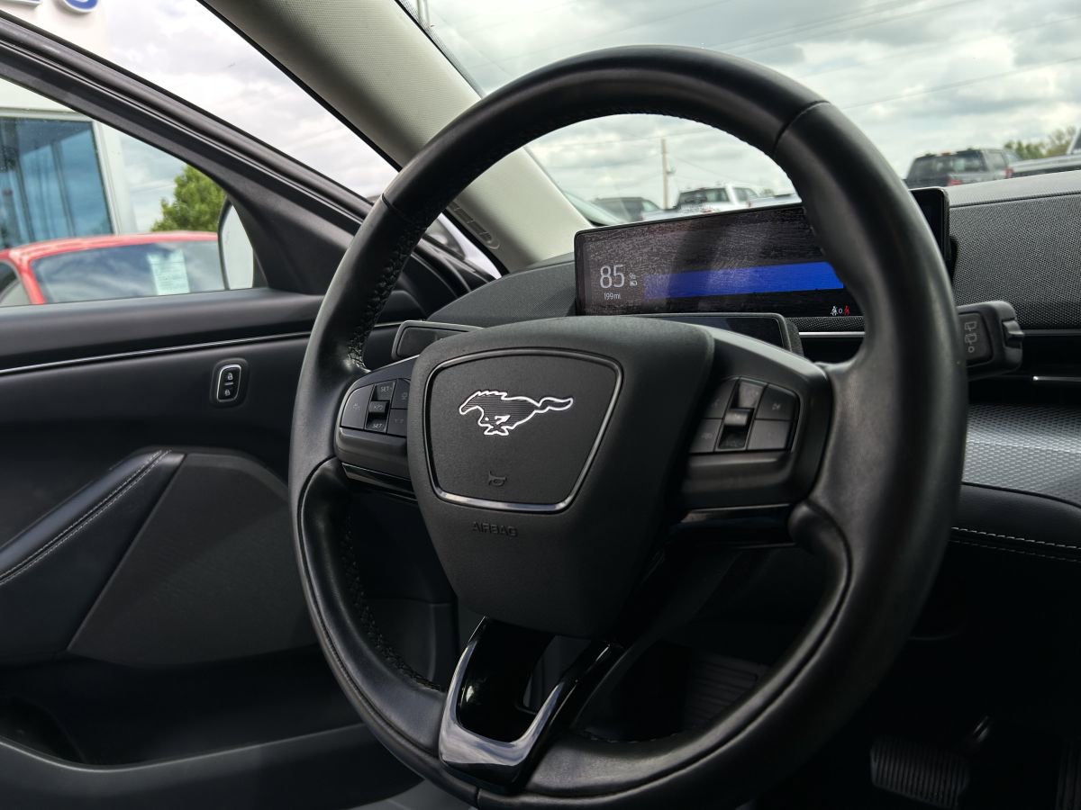 Used 2023 Ford Mustang Mach-E Select image 8