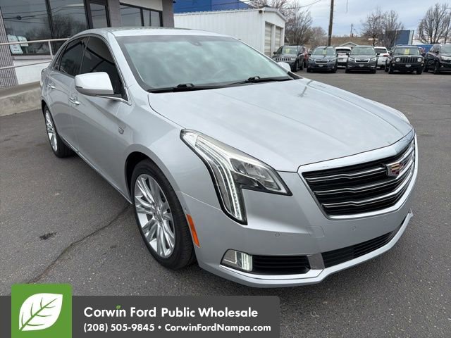 Used 2018 Cadillac XTS Luxury image 3