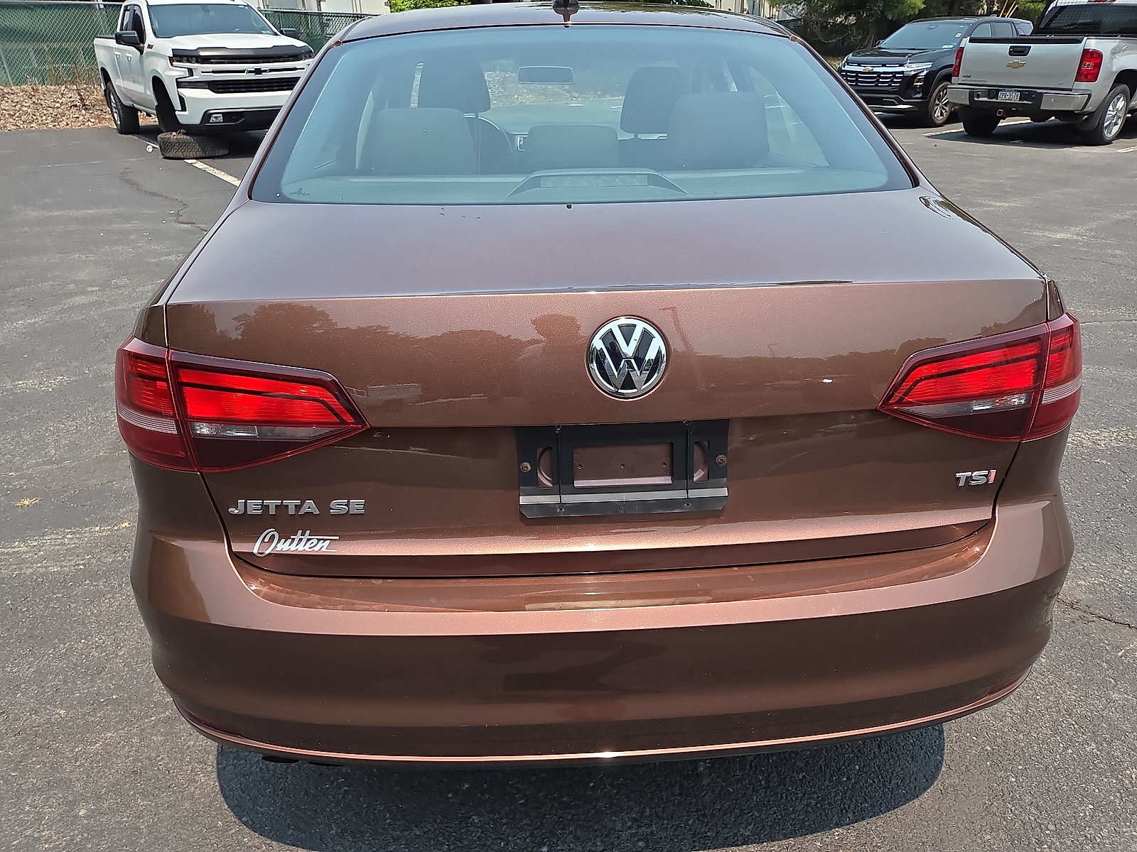 Used 2016 Volkswagen Jetta SE FWD image 4