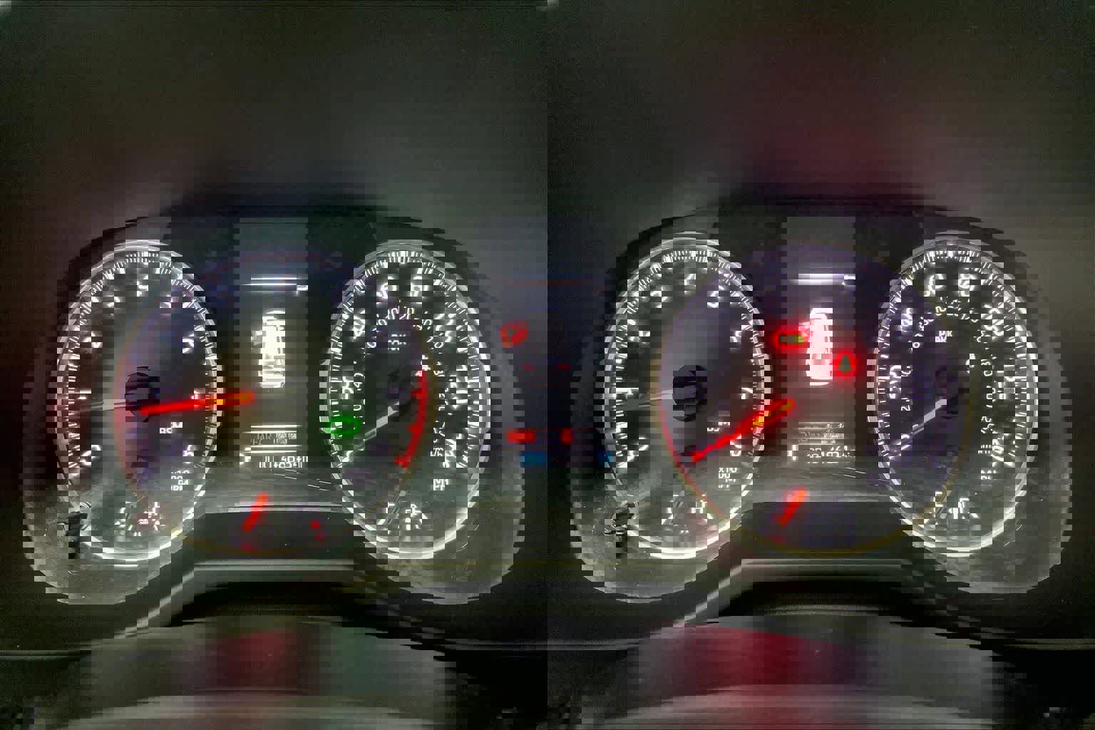 Used 2022 Toyota RAV4 XLE image 16