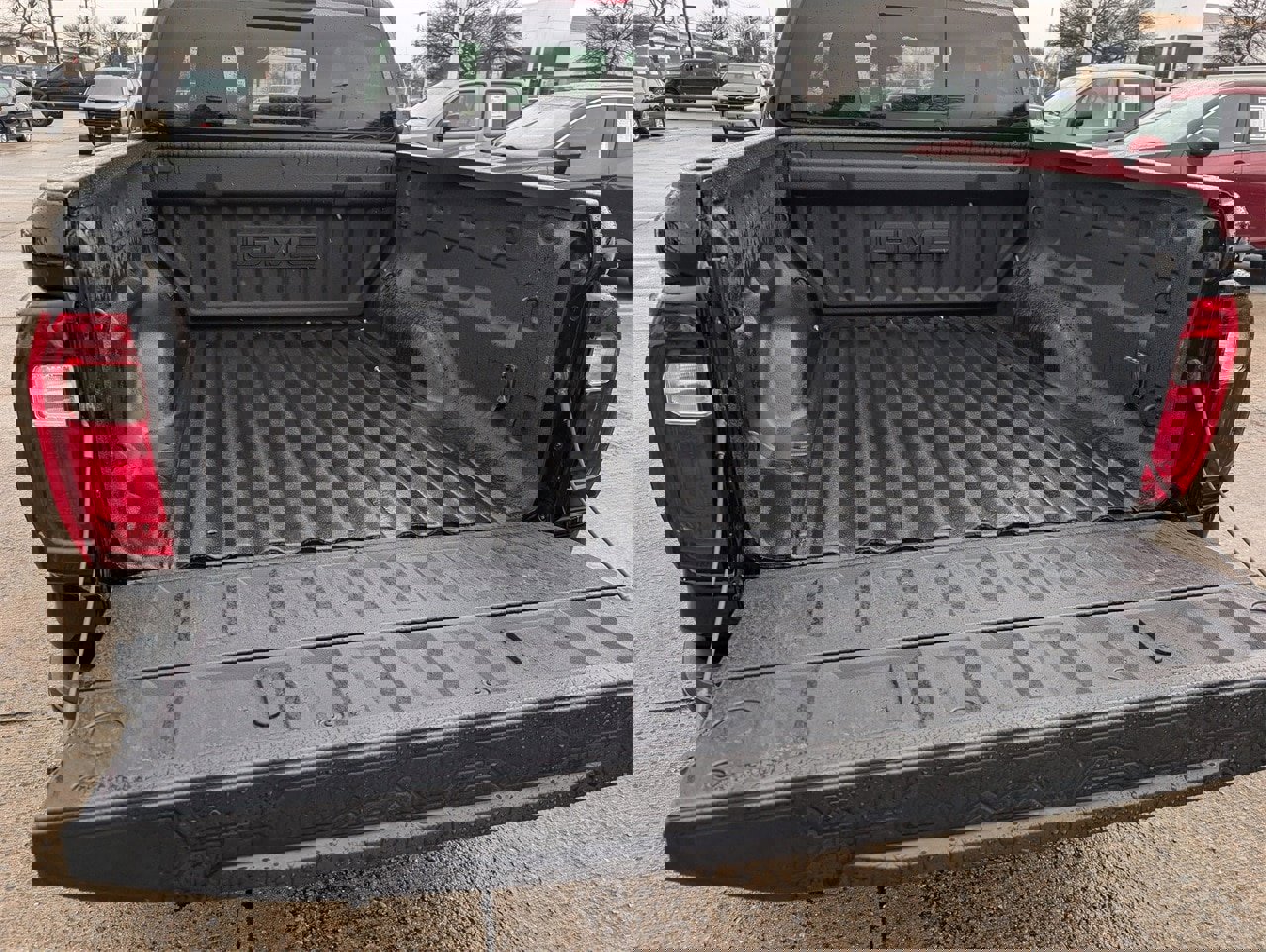 Used 2024 GMC Canyon Elevation w/ Convenience Package image 27