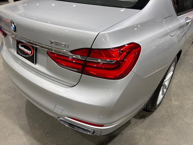 Used 2016 BMW 750i xDrive image 46