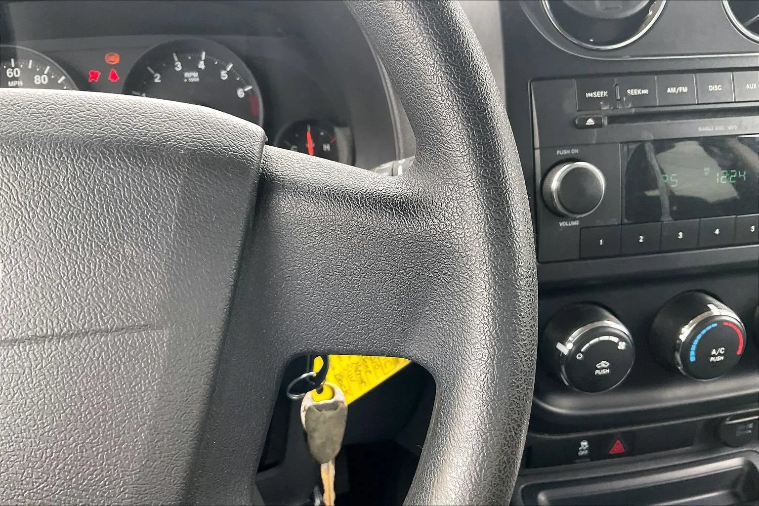 Used 2010 Jeep Patriot Sport w/ Tire & Wheel Group AWD/4WD image 18