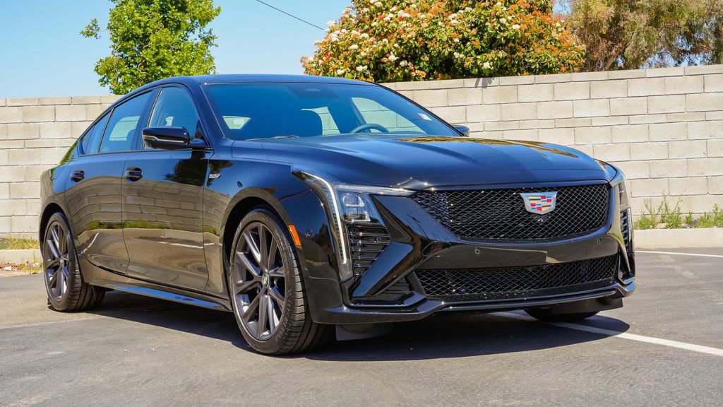 Certified 2026 Cadillac CT5 V RWD image 5