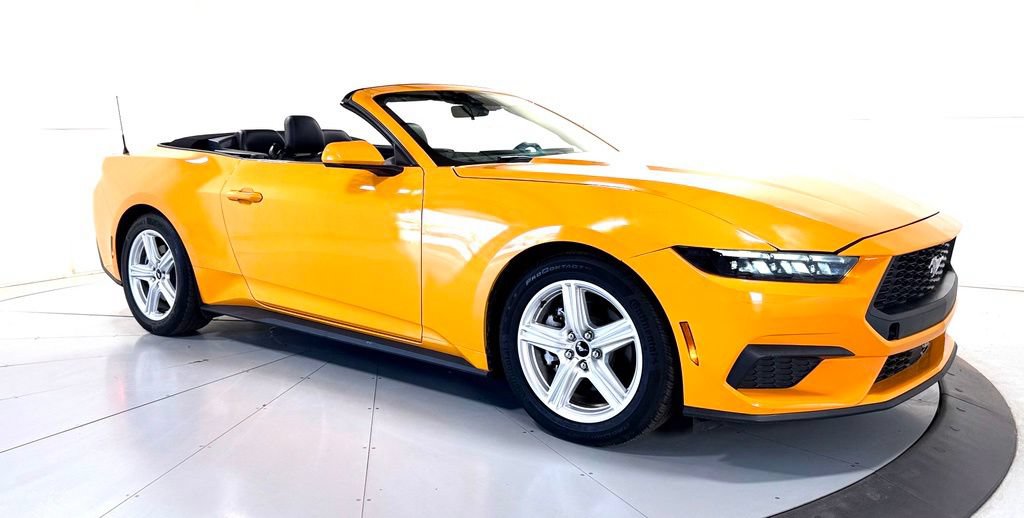 Used 2026 Ford Mustang Premium RWD image 1