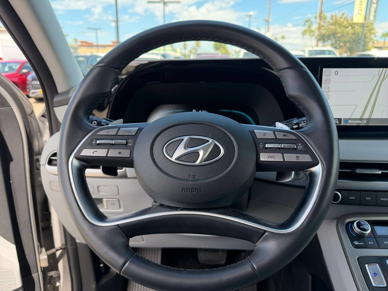 Used 2025 Hyundai Palisade SEL FWD image 30