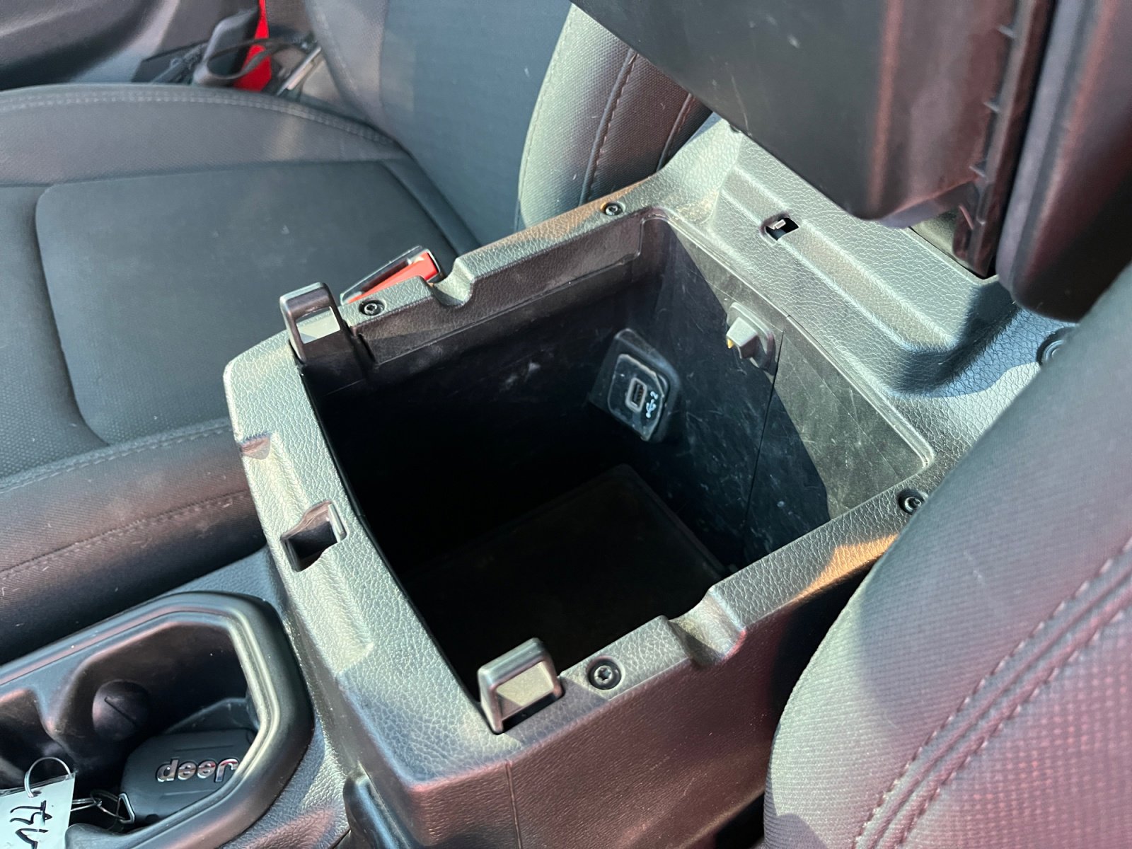 Certified 2023 Jeep Gladiator Overland w/ Trailer Tow Package image 15