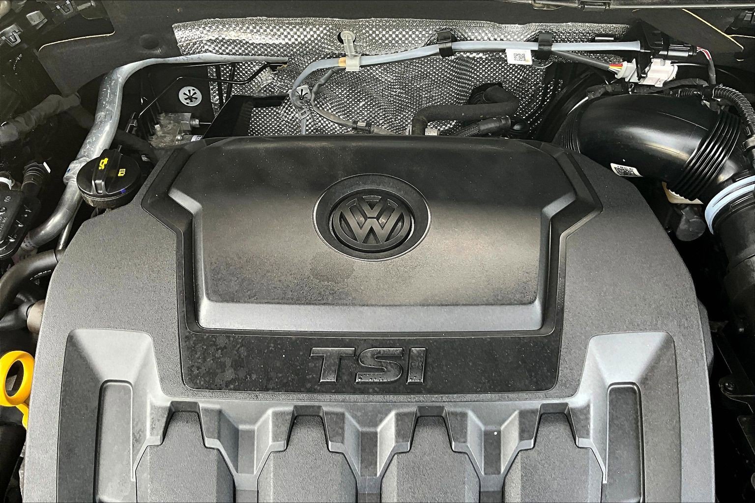 Used 2022 Volkswagen Tiguan SE w/ Panoramic Sunroof Package AWD/4WD image 34