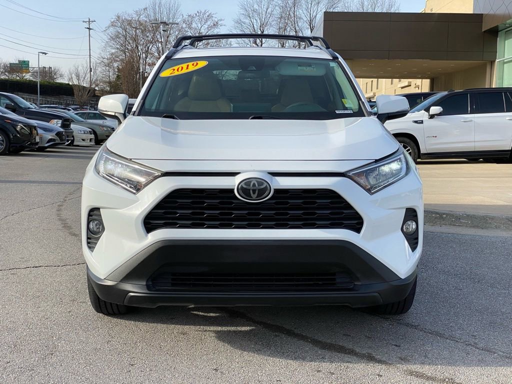 Used 2019 Toyota RAV4 XLE w/ Convenience Package image 2