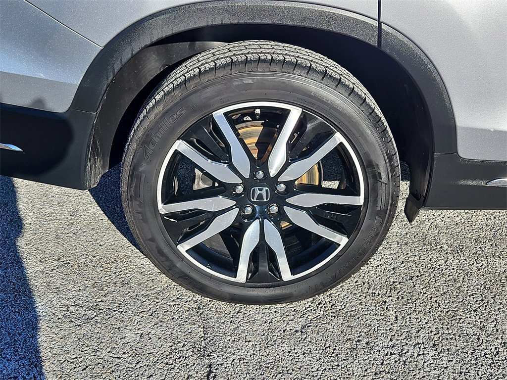 Certified 2022 Honda Pilot Touring image 9