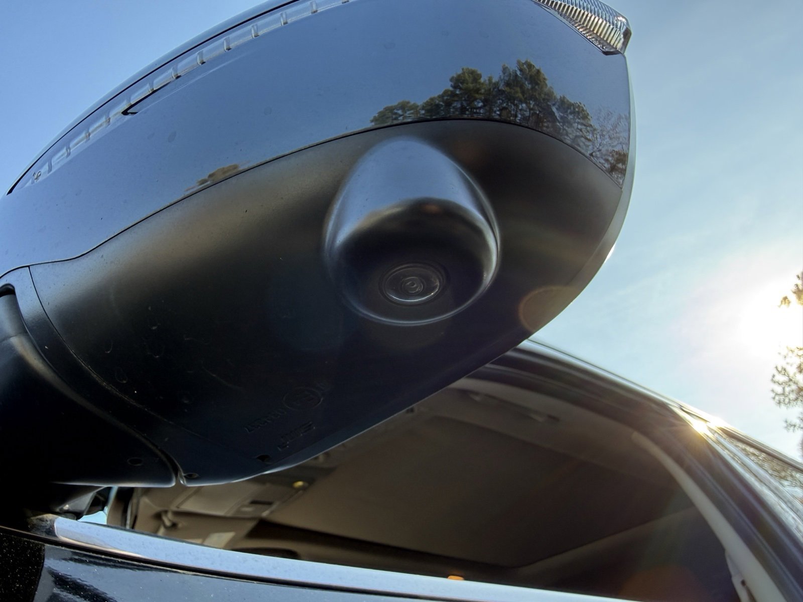 Used 2018 Nissan Rogue SL w/ Premium Package image 16