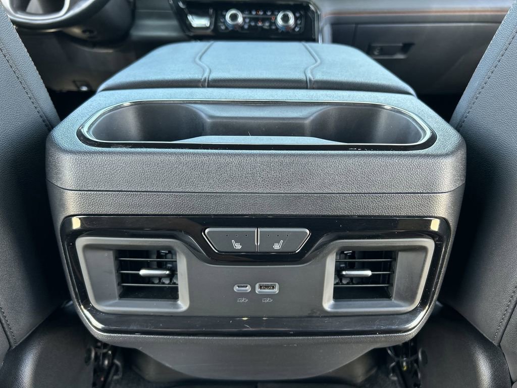 Used 2025 GMC Sierra 1500 AT4 w/ Technology Package AWD/4WD image 21