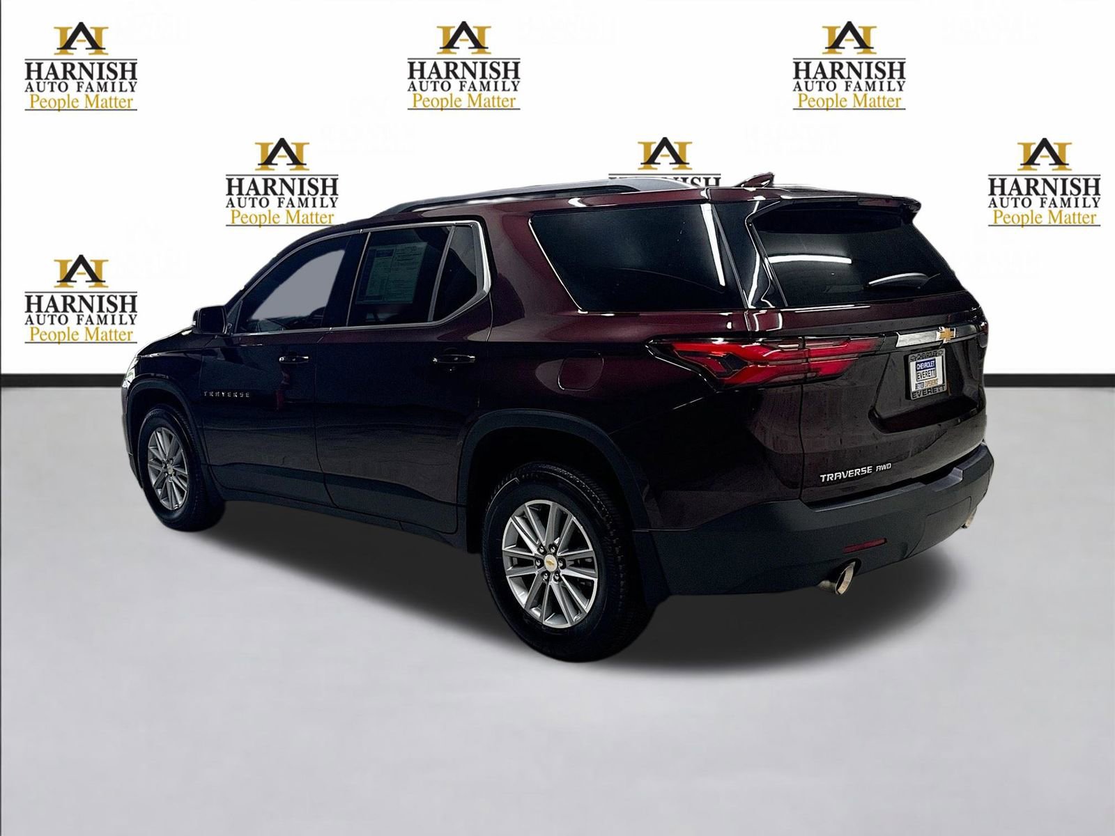 Used 2023 Chevrolet Traverse LT w/ LPO, Floor Liner Package image 9