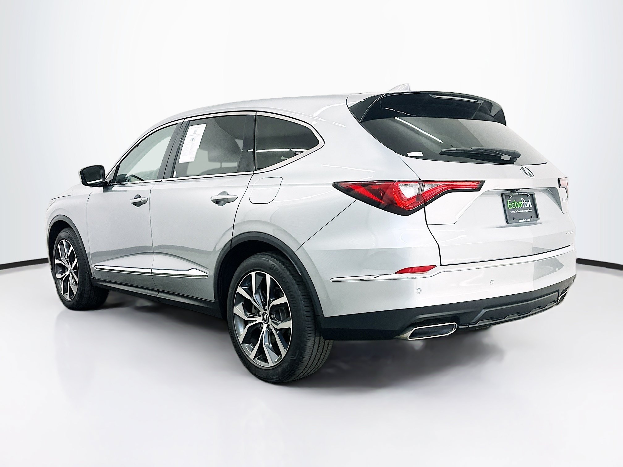 Used 2023 Acura MDX SH-AWD w/ Technology Package image 5