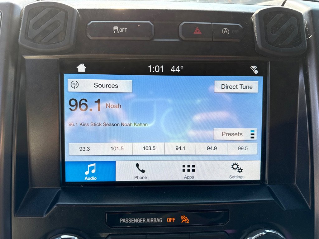 Used 2017 Ford F150 XLT w/ Equipment Group 302A Luxury image 11