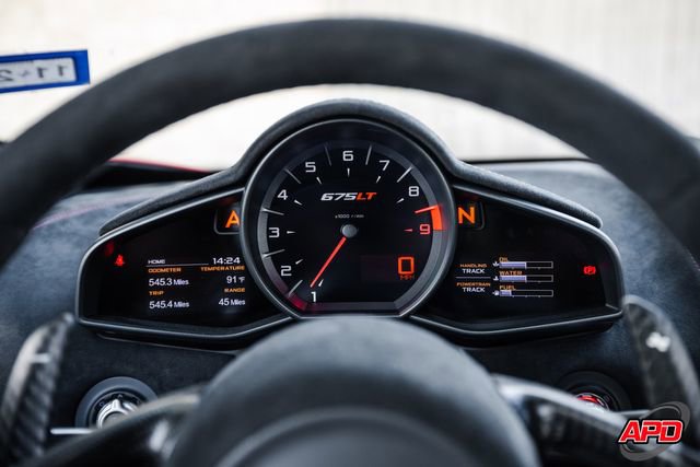 Used 2016 McLaren 675LT Coupe RWD image 10