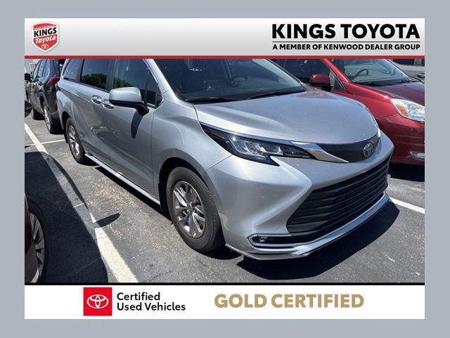 Used 2023 Toyota Sienna XLE