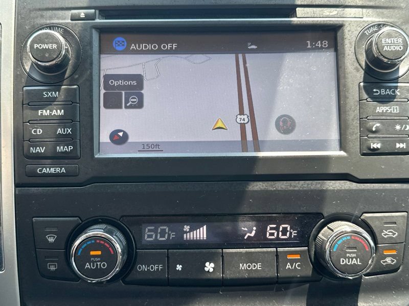 Used 2018 Nissan Titan PRO-4X w/ Pro-4x Convenience Package AWD/4WD image 22
