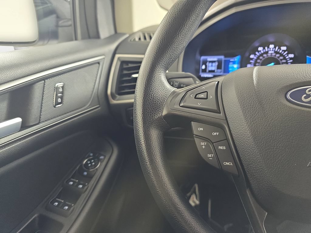 Used 2023 Ford Edge SE w/ Black Appearance Package AWD/4WD image 19