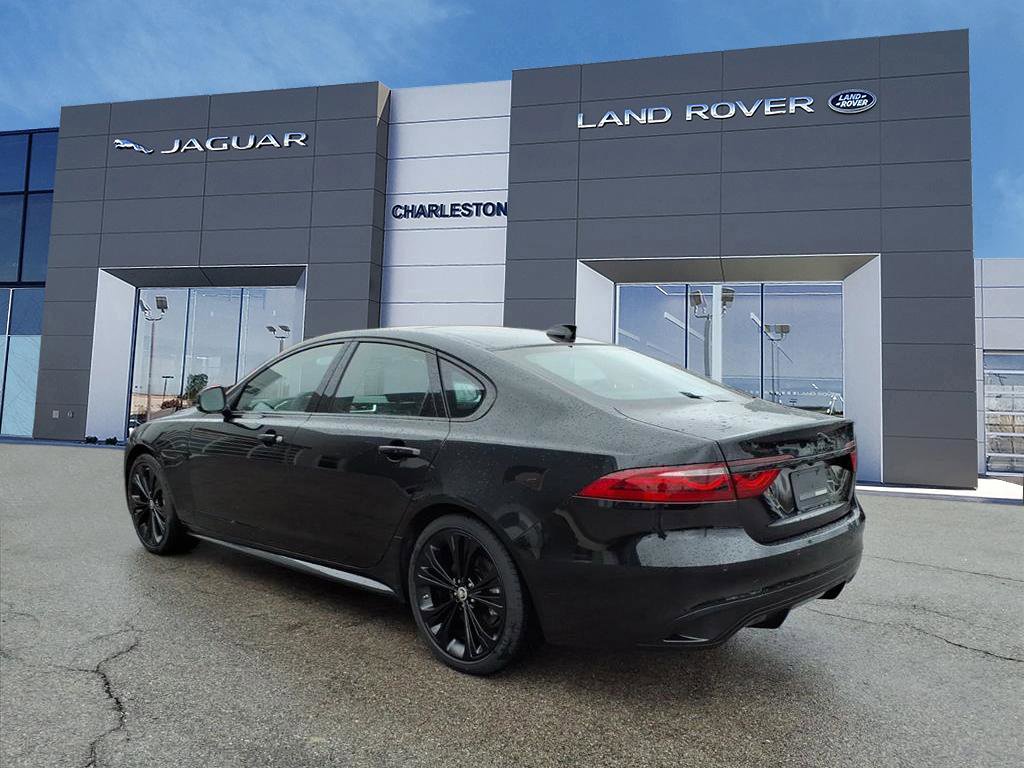 Used 2024 Jaguar XF R-Dynamic SE AWD/4WD image 3