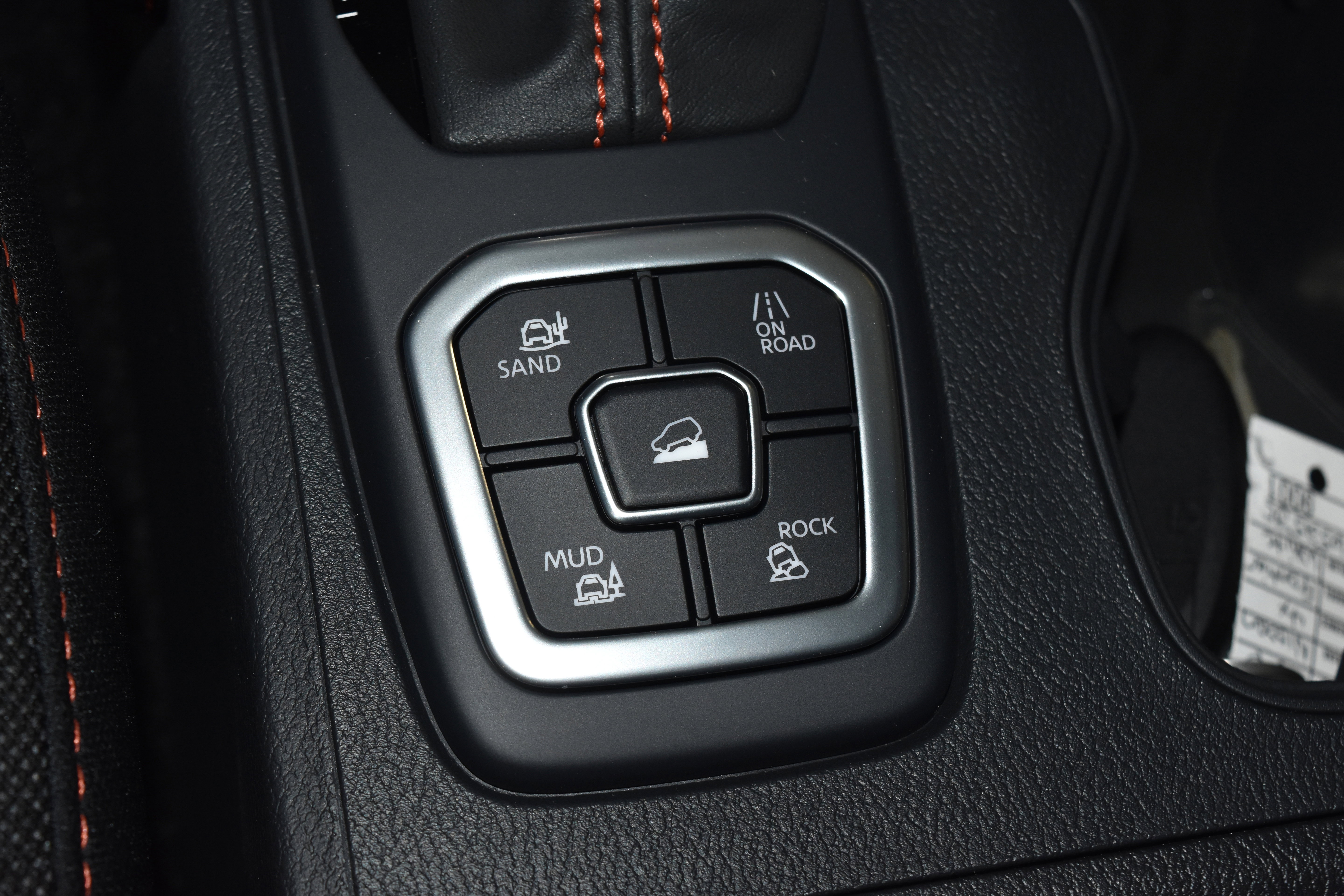 New 2026 Nissan Frontier PRO-4X AWD/4WD image 16