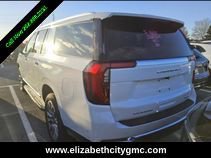 Used 2025 GMC Yukon XL Denali image 2