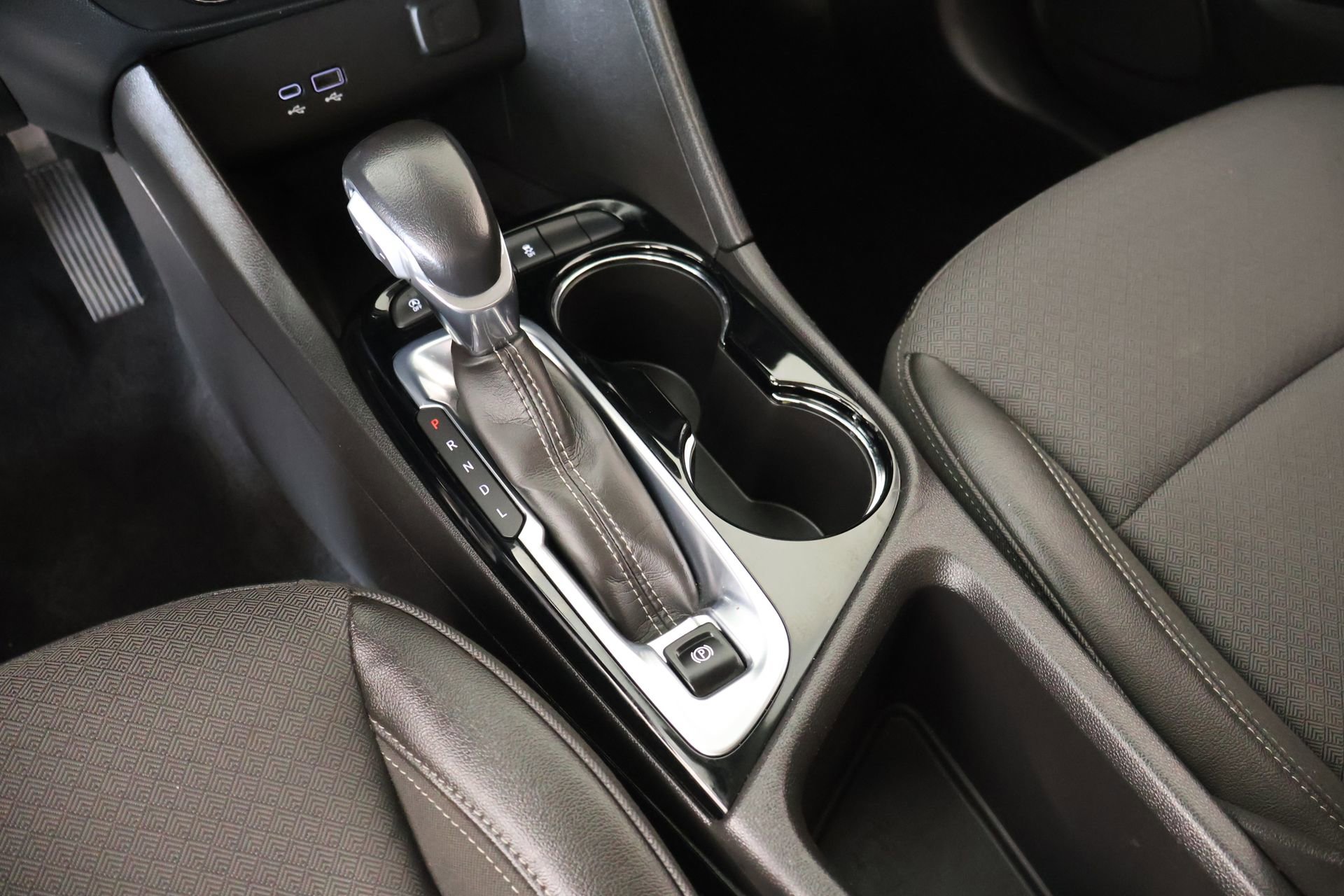Used 2024 Buick Encore GX Preferred FWD image 7