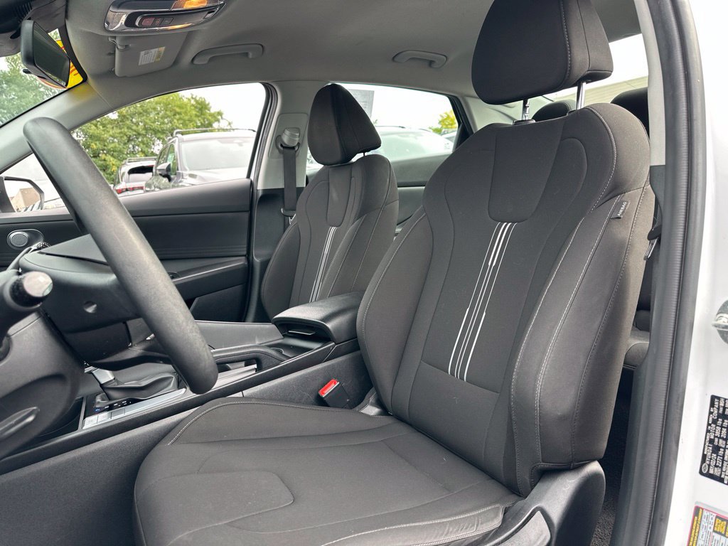 Used 2024 Hyundai Elantra SEL FWD image 36