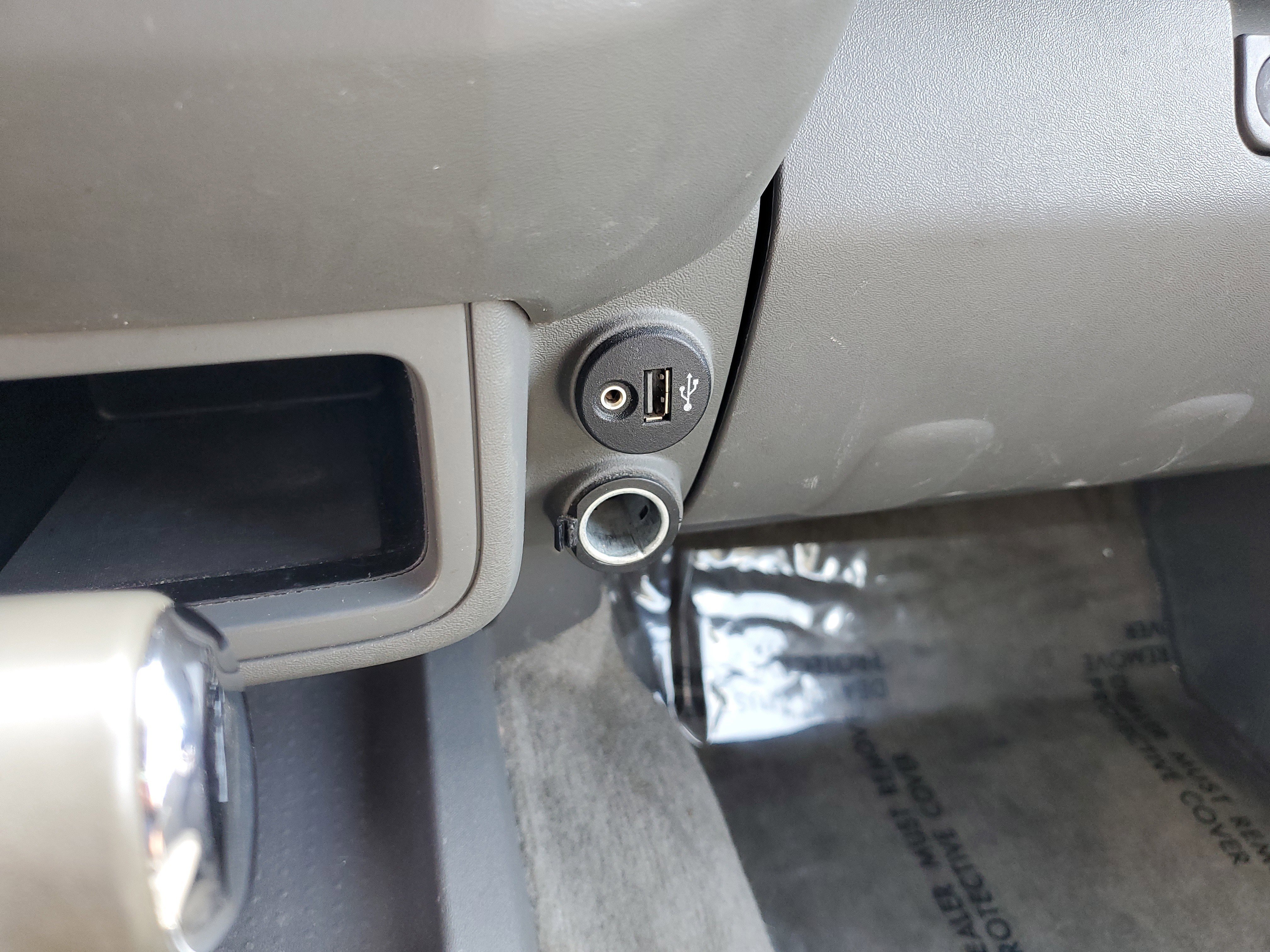 Used 2017 Nissan Frontier SV image 25