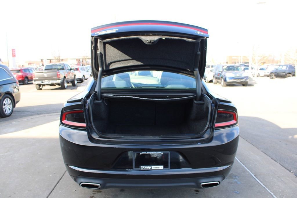 Used 2017 Dodge Charger R/T image 9