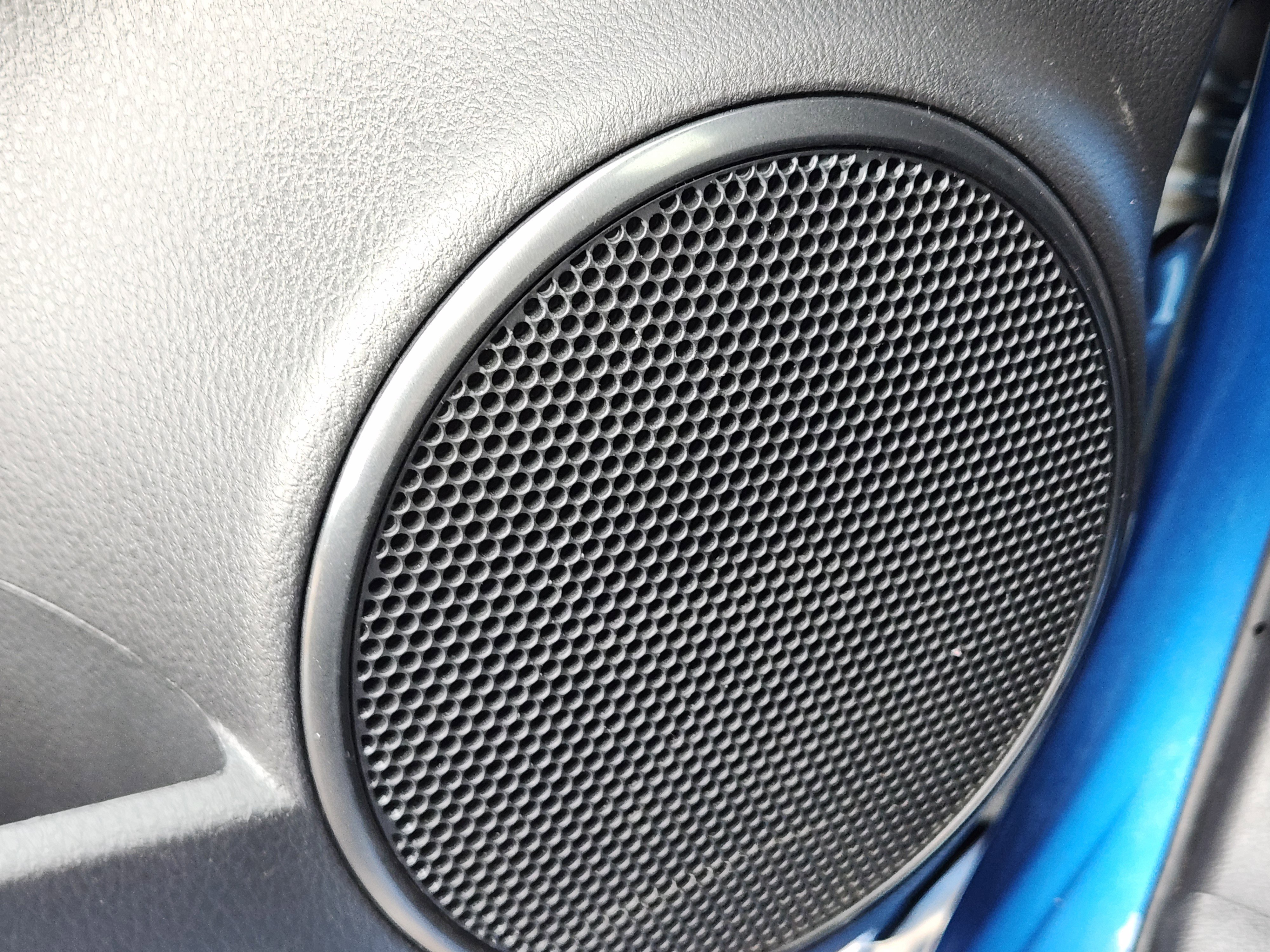 Used 2016 Toyota Yaris L image 29