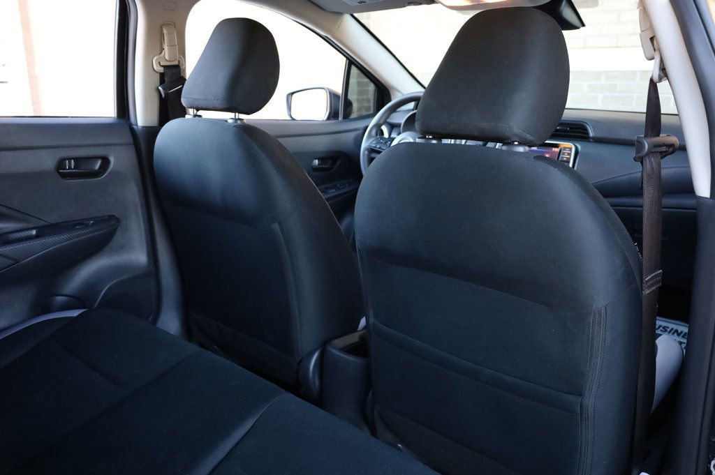 Used 2025 Nissan Versa S w/ Trunk Package image 22