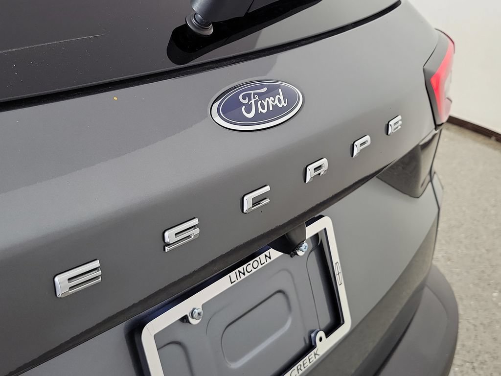 Used 2023 Ford Escape Active FWD image 9